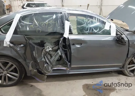 2017 Volkswagen Passat 1.8T R-Line from USA, damaged, VIN 1VWDT7A35HC052564